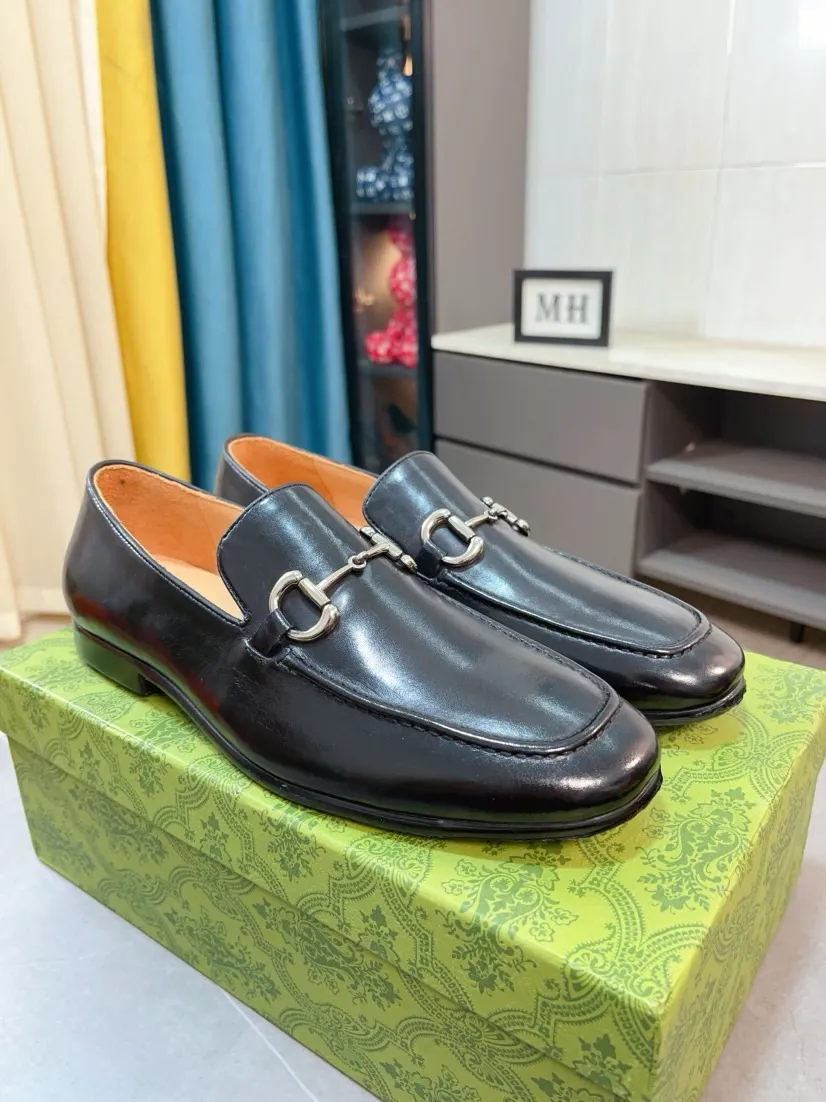 Men's shoes 💰500🌹🌹【GUCCI】The most popular classic Gucci leather shoes. Synchronized with the official website, the upper is made of Italian first-layer cowhide ➕cowhide lining, with unique brand and unique craftsmanship. Highlighting the hot style of the new year. Stop hesitating, stop wandering, get it now. Number: 38--44